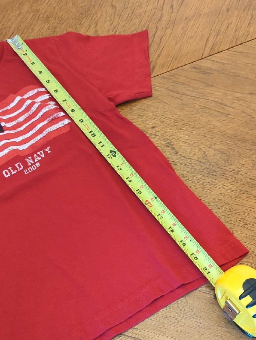 Old Navy Red Women's Short Sleeve Tee with American Flag 2009 GenZ - Picture 5 of 6